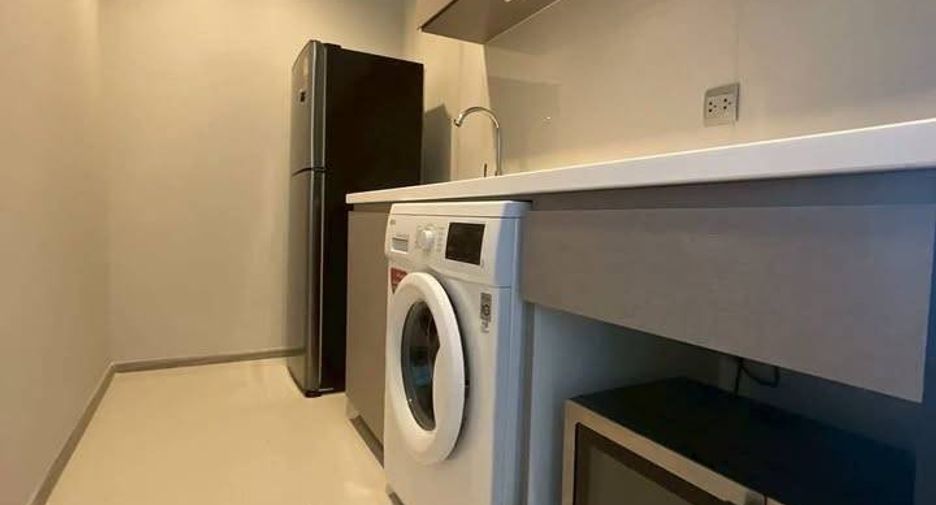 Condo en alquiler de 1 habitaciones en Huai Khwang, Bangkok