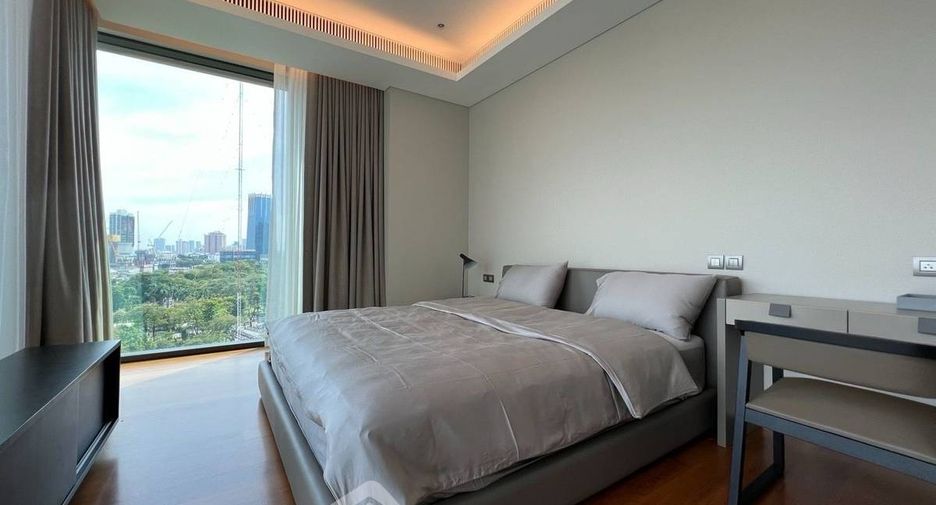 For rent 2 bedrooms condo in Pathum Wan, Bangkok