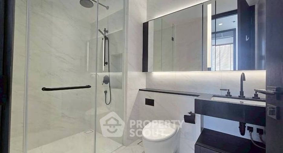 Condo en alquiler de 2 habitaciones en Sathon, Bangkok