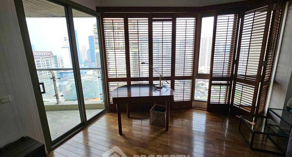 Condo en alquiler de 1 habitaciones en Khlong Toei, Bangkok