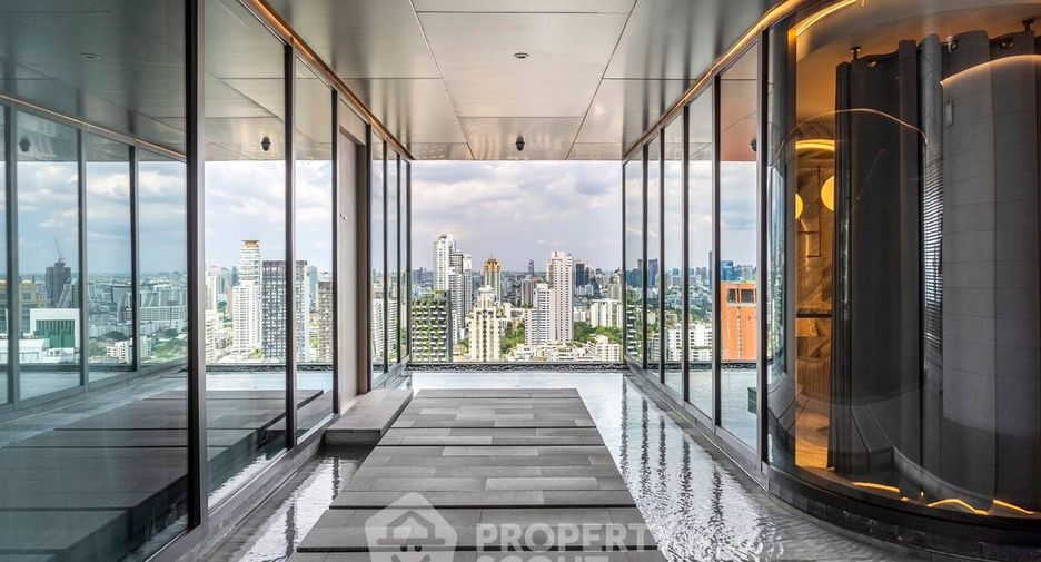 À louer 3 chambres condo à Khlong Toei, Bangkok