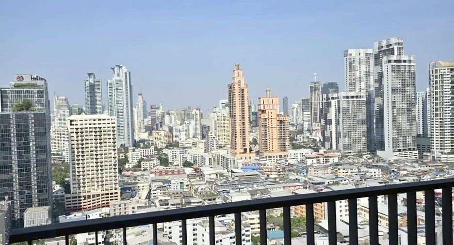 For rent 1 bed condo in Khlong Toei, Bangkok