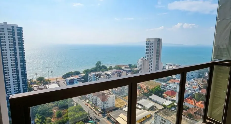 À vendre 2 chambres condo à Bang Lamung, Chonburi