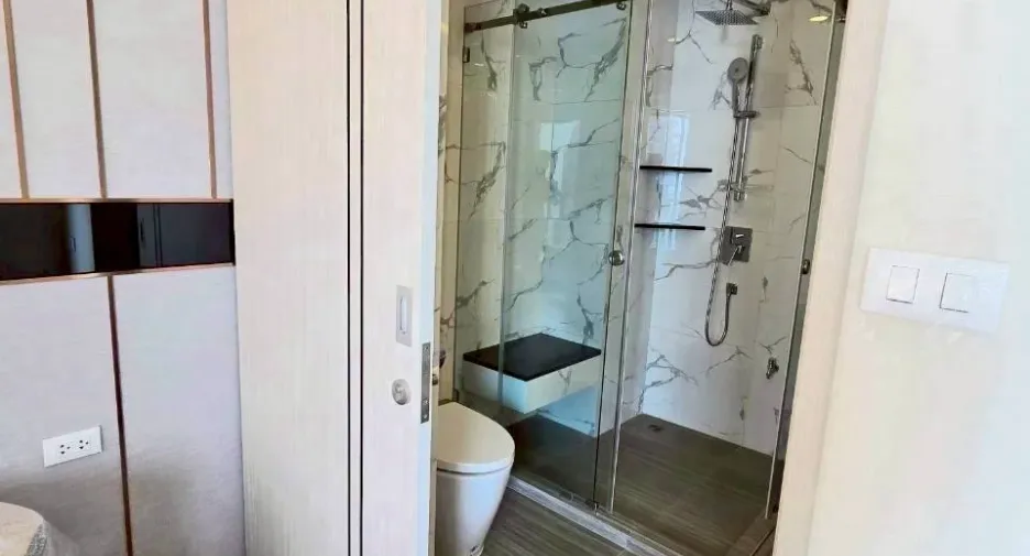À vendre 2 chambres condo à Bang Lamung, Chonburi