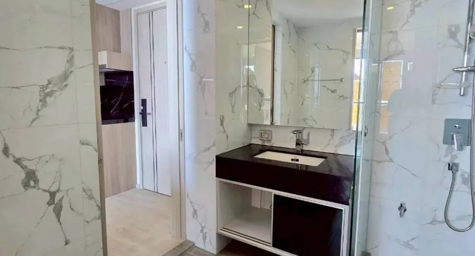 À vendre 2 chambres condo à Bang Lamung, Chonburi
