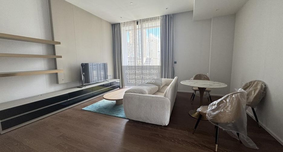 For rent 2 bedrooms condo in Pathum Wan, Bangkok