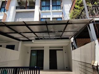 Reihenhaus zur Miete mit 3 Zimmer in Suan Luang, Bangkok