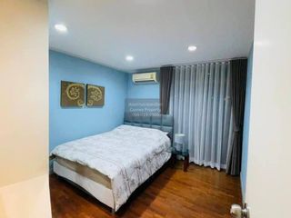 For rent 2 bedrooms condo in Phra Khanong, Bangkok