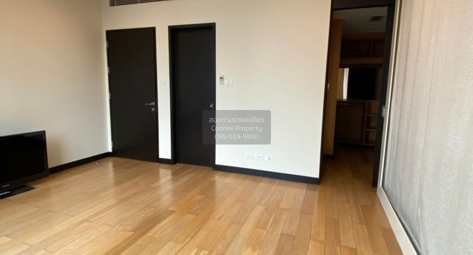 For rent 2 bedrooms condo in Pathum Wan, Bangkok