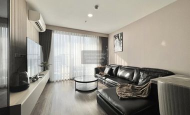For rent 2 bedrooms condo in Huai Khwang, Bangkok