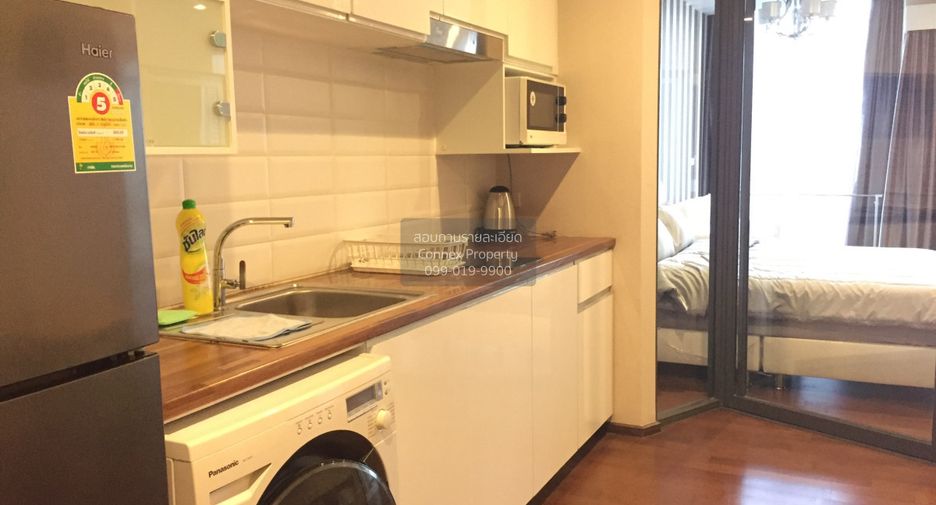 For rent 1 bed condo in Khlong Toei, Bangkok