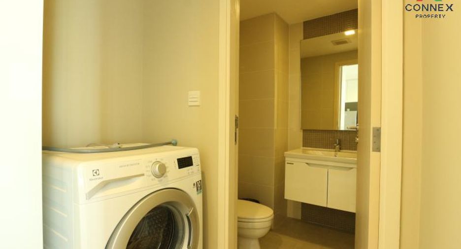 À louer 2 chambres condo à Watthana, Bangkok