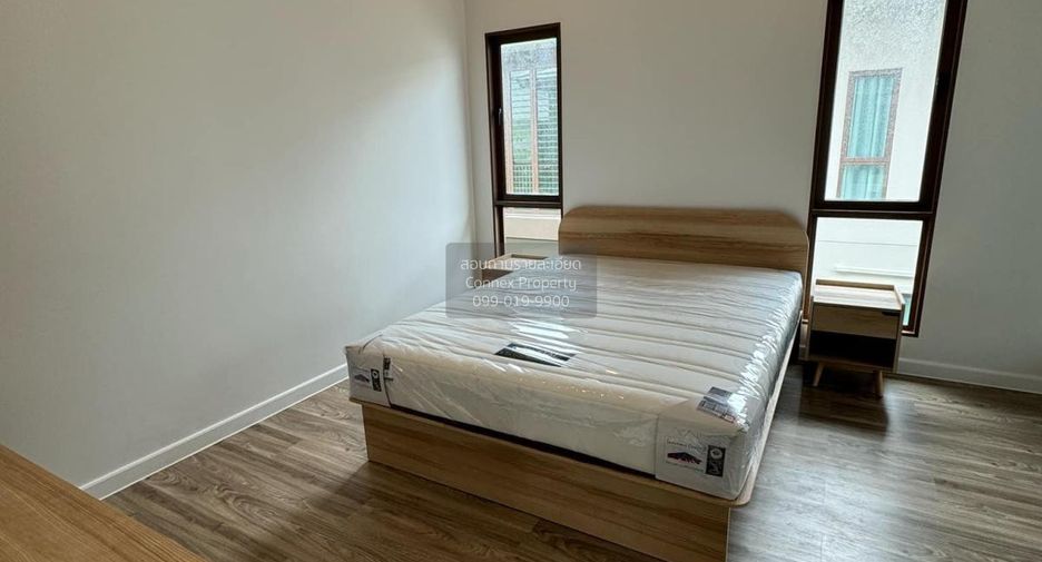 For rent 4 bedrooms house in Bang Kapi, Bangkok
