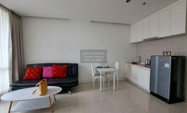 À louer 1 chambre condo à Huai Khwang, Bangkok