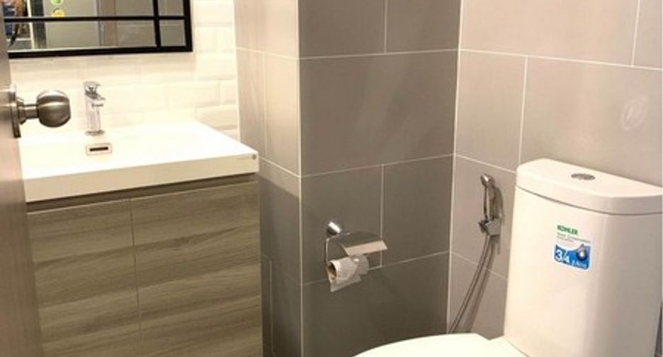 For rent 1 bed condo in Pathum Wan, Bangkok