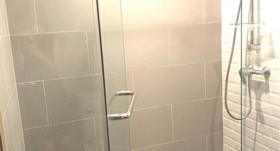 For rent 1 bed condo in Pathum Wan, Bangkok