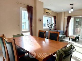 À vendre 3 chambres maison à Mueang Chon Buri, Chonburi