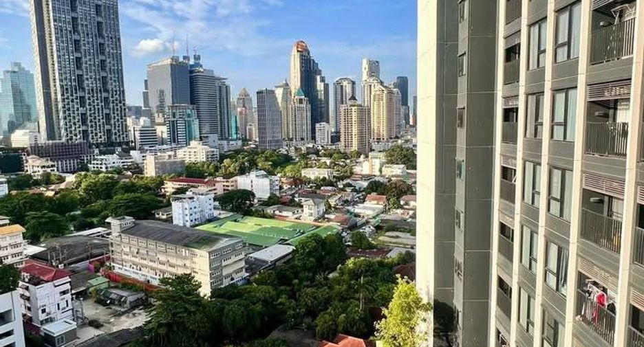 For sale 1 bed condo in Sathon, Bangkok