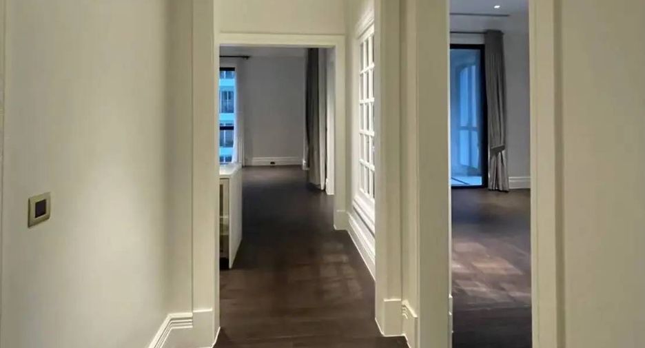 For sale 3 bedrooms condo in Pathum Wan, Bangkok