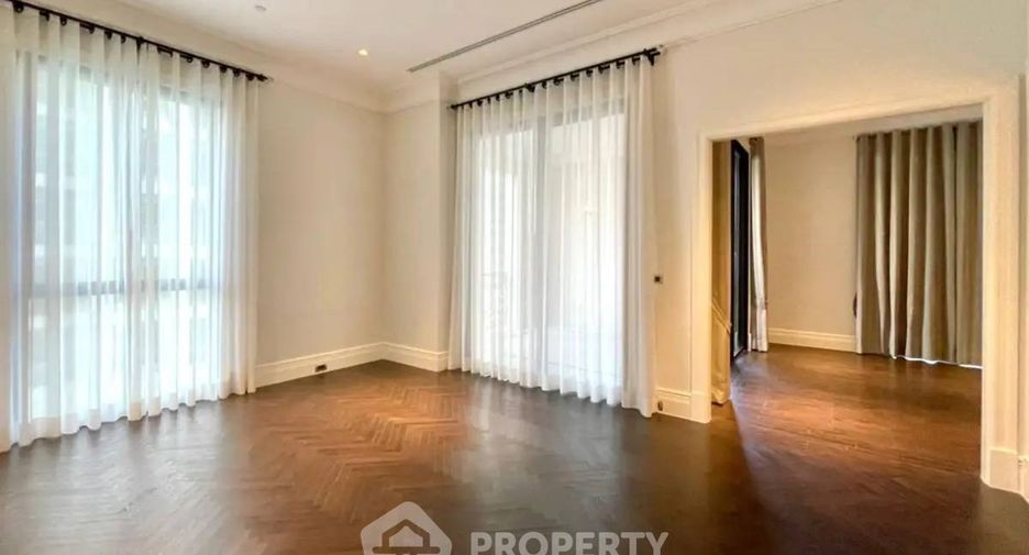 For sale 3 bedrooms condo in Pathum Wan, Bangkok
