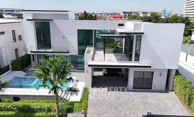 Haus zum Kauf mit 5 Zimmer in Bang Khen, Bangkok