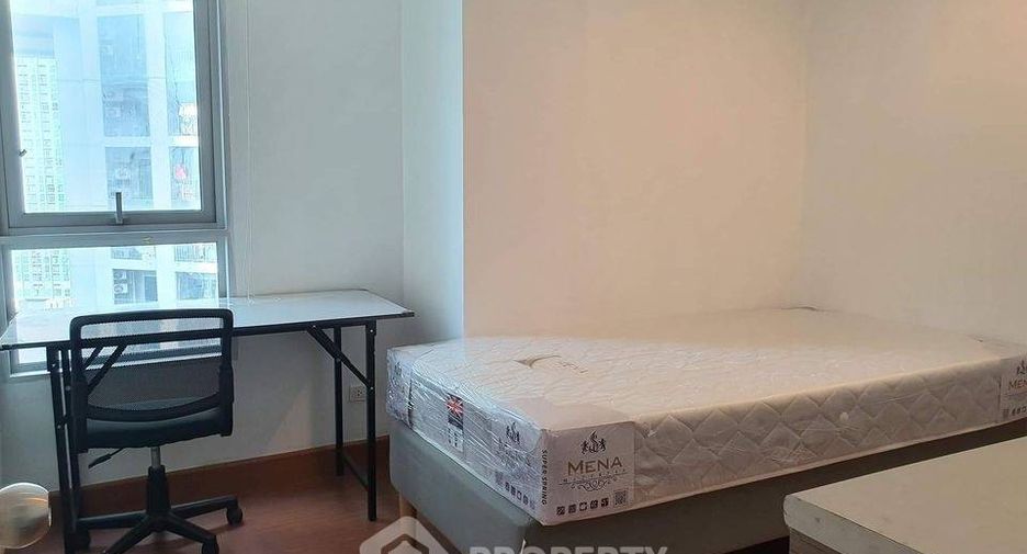 Wohnung zur Miete und zum Kauf mit 3 Zimmer in Huai Khwang, Bangkok
