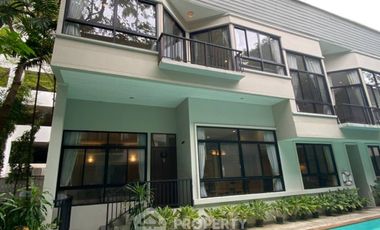 For rent 4 bedrooms house in Khlong Toei, Bangkok
