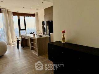 For rent 3 bedrooms condo in Bang Kho Laem, Bangkok