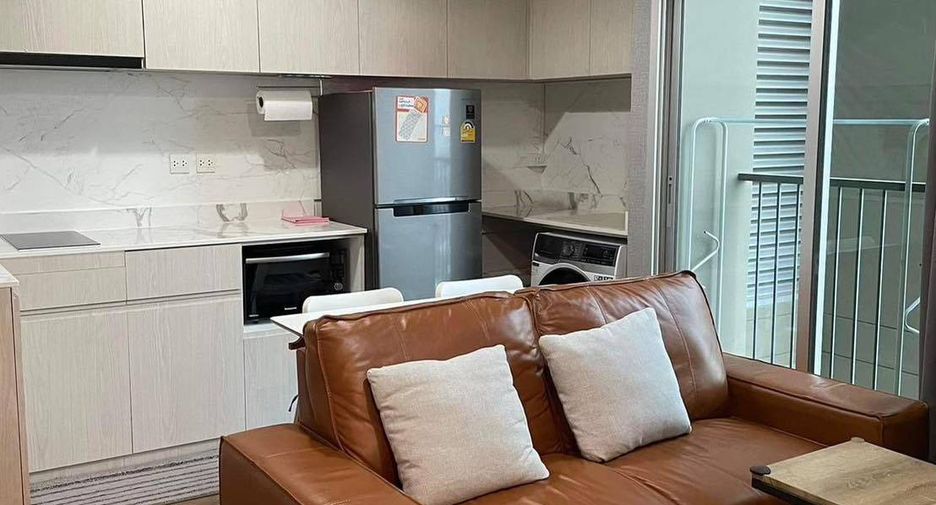 Condo en alquiler de 2 habitaciones en Huai Khwang, Bangkok