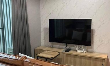 Condo en alquiler de 2 habitaciones en Huai Khwang, Bangkok