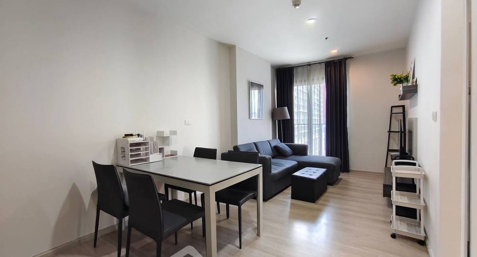 Condo en alquiler de 2 habitaciones en Huai Khwang, Bangkok