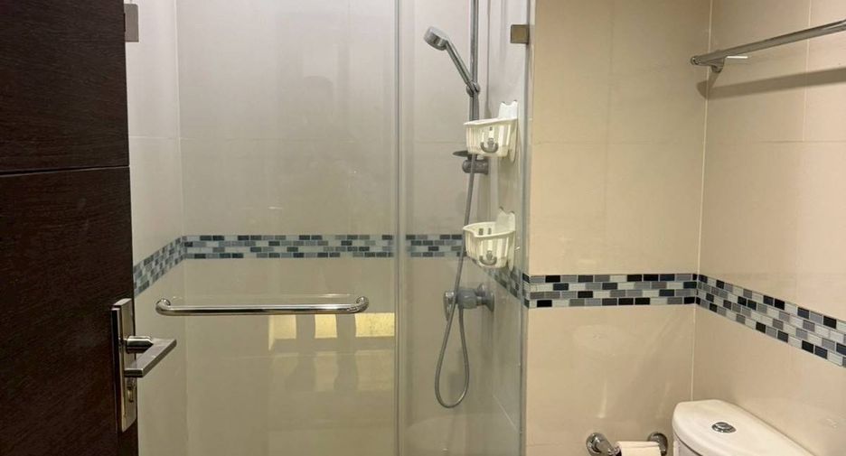 For rent 2 bedrooms condo in Ratchathewi, Bangkok