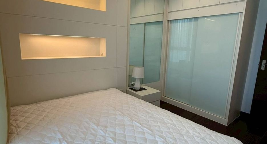 For rent 2 bedrooms condo in Ratchathewi, Bangkok