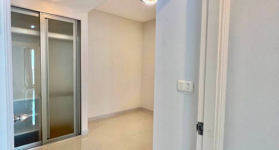For rent 2 bedrooms condo in Bang Kho Laem, Bangkok