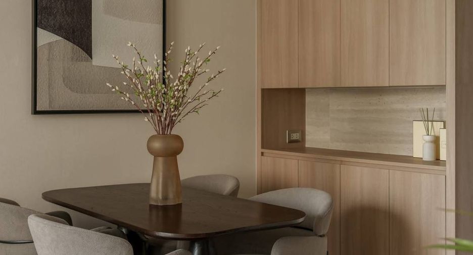 For rent 2 bedrooms condo in Watthana, Bangkok