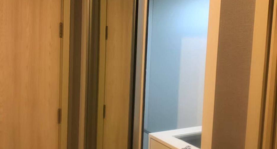 Condo en alquiler de 1 habitaciones en Khlong Toei, Bangkok