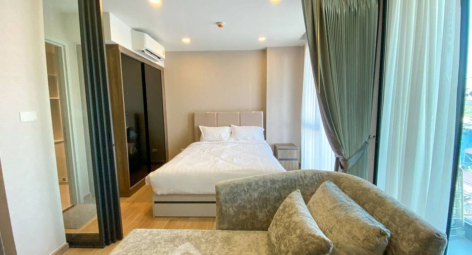 À louer 1 chambre condo à Huai Khwang, Bangkok