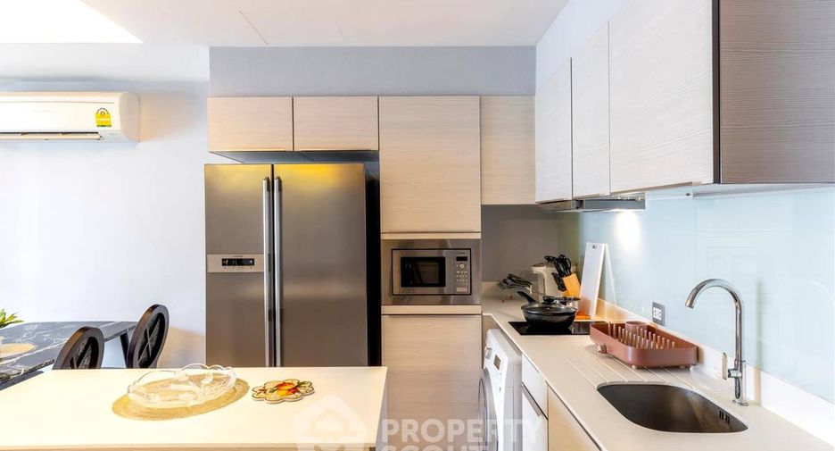 For rent 2 bedrooms condo in Watthana, Bangkok