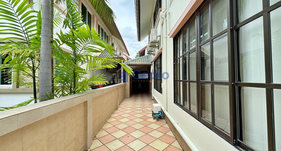 出租 5 卧室 独立屋 在 Bang Lamung, Chon Buri