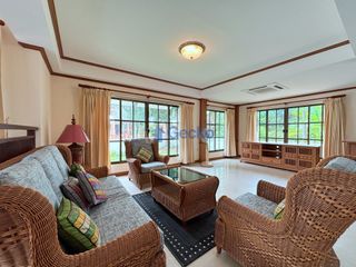 À louer 5 chambres maison à Bang Lamung, Chonburi