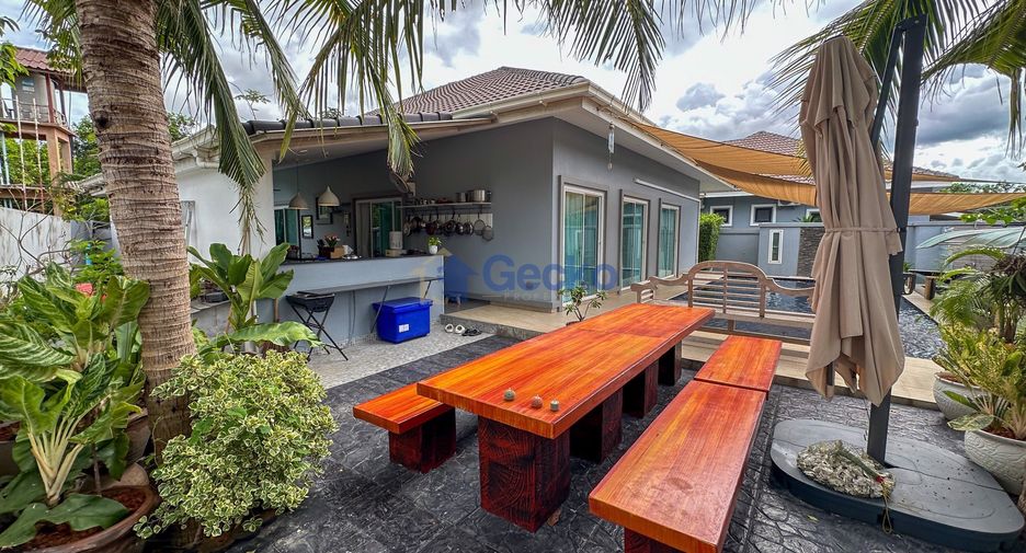 Casa en alquiler y en venta de 3 habitaciones en Bang Lamung, Chonburi