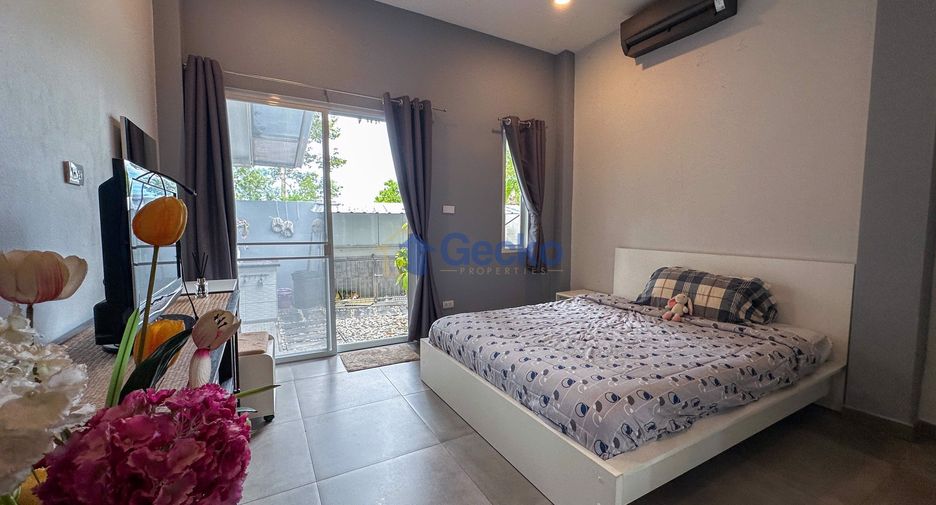 Casa en alquiler y en venta de 3 habitaciones en Bang Lamung, Chonburi