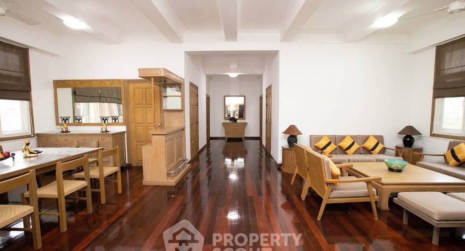 Apartment zur Miete mit 3 Zimmer in Pathum Wan, Bangkok