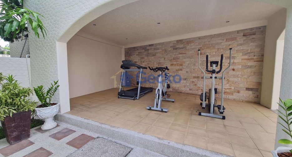 For rent 4 ベッドルーム house in Bang Lamung, Chonburi