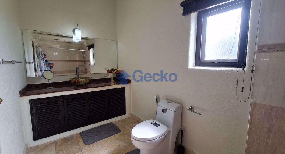 For rent 4 ベッドルーム house in Bang Lamung, Chonburi