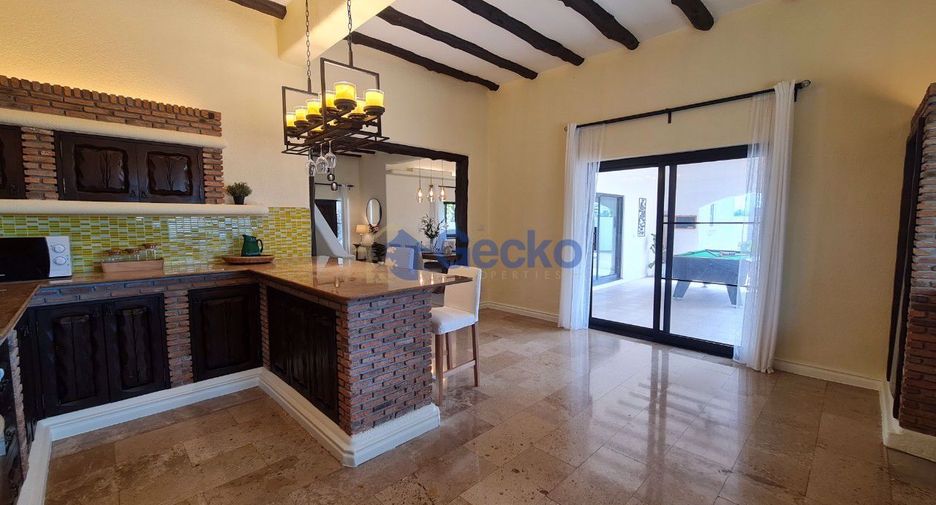 For rent 4 ベッドルーム house in Bang Lamung, Chonburi