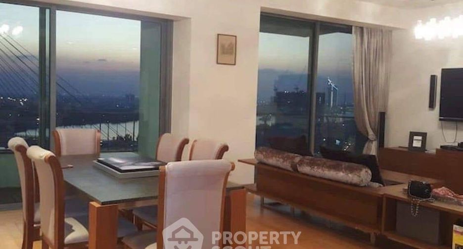 For rent 3 bedrooms condo in Yan Nawa, Bangkok
