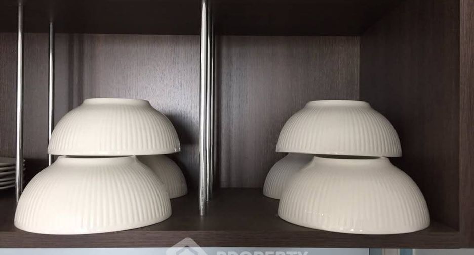 For rent 2 bedrooms condo in Sathon, Bangkok