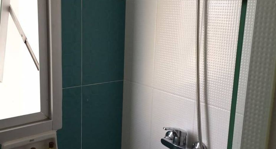 For rent 2 bedrooms condo in Sathon, Bangkok