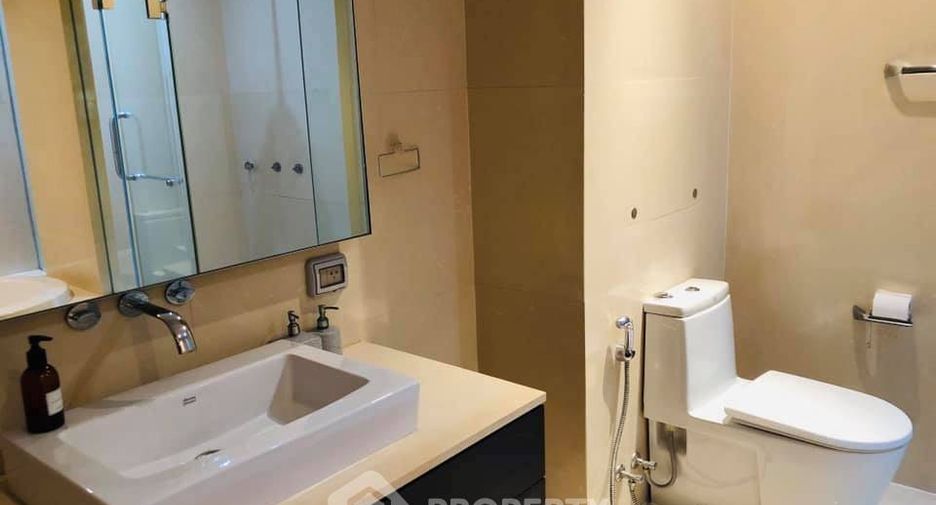 Condo en alquiler de 2 habitaciones en Khlong Toei, Bangkok